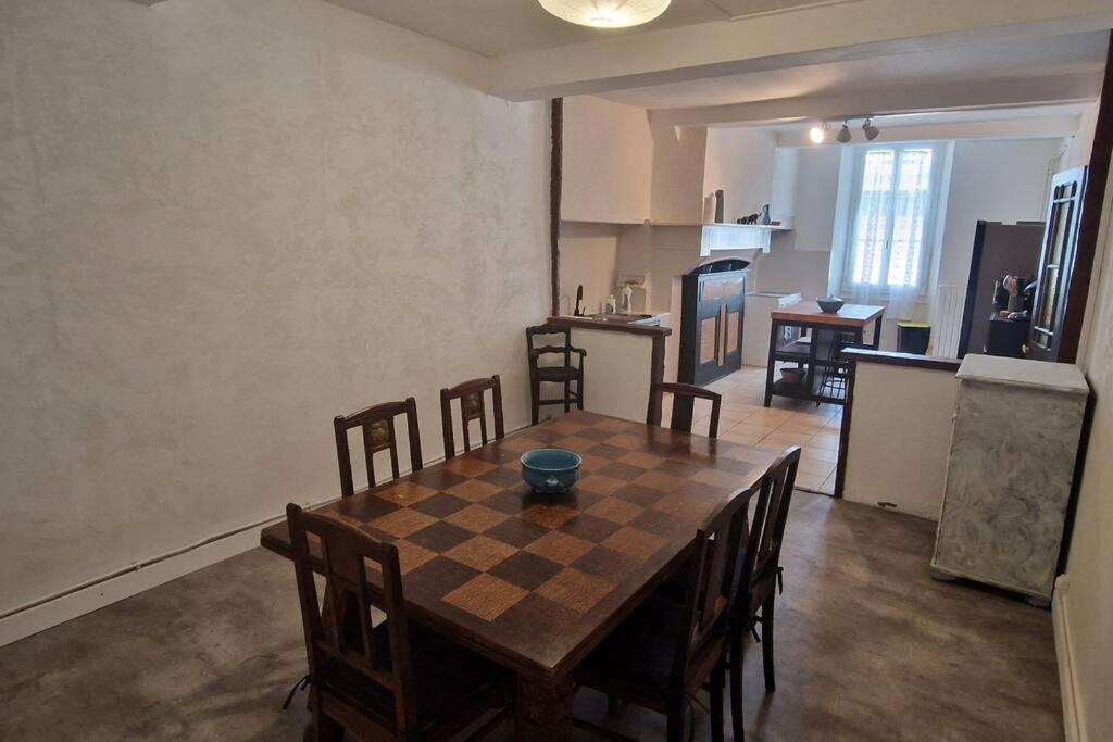 Chambre Dans Maison De Ville - 2 Personnes 올롱생테마리 외부 사진
